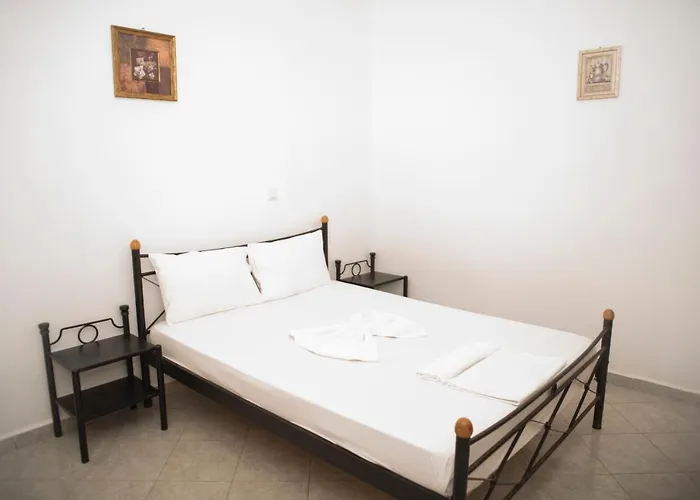 Molos Apartmanhotel 3*